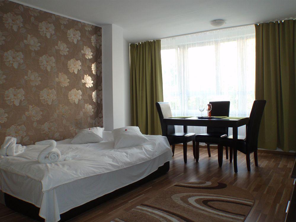 Aparthotel Zorilor Cluj-Napoca Esterno foto